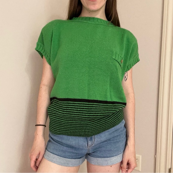 Vintage Green & Black Sweater - Picture 3 of 6